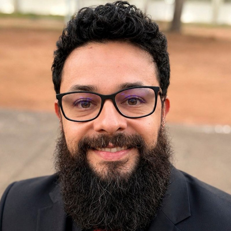 Portrait of Cássio Marques Moquedace